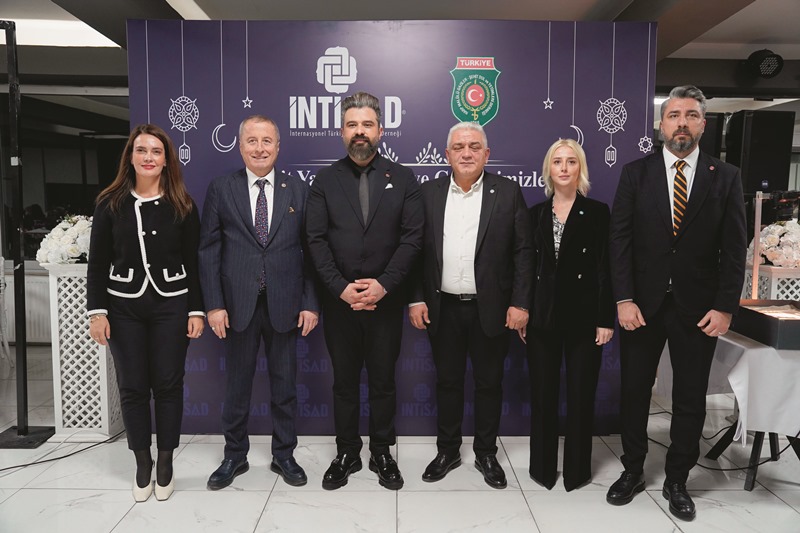 �ntisad�dan Ramazan�da Anlaml� Bulu�ma:  �ehit Ve Gazi Aileleri Ayn� Sofrada